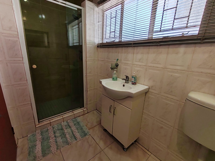 5 Bedroom Property for Sale in Miederpark North West